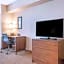 Comfort Suites Maingate East