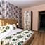 Avenue Deluxe Hotel