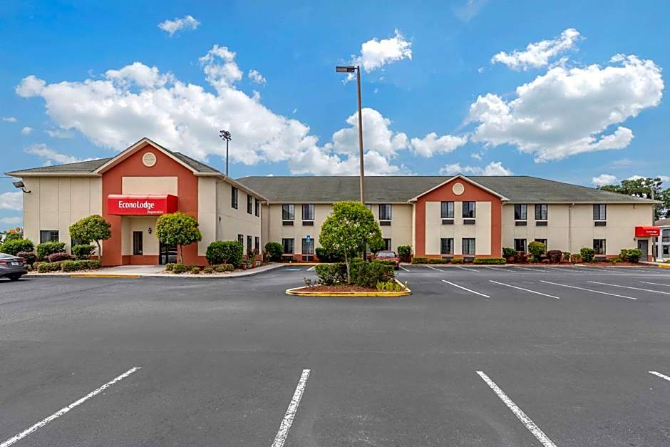 Econo Lodge Brunswick Travel Center