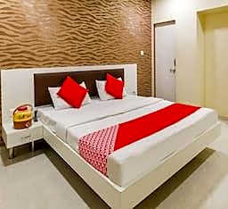 Super Hotel O Jagmohan Hotel