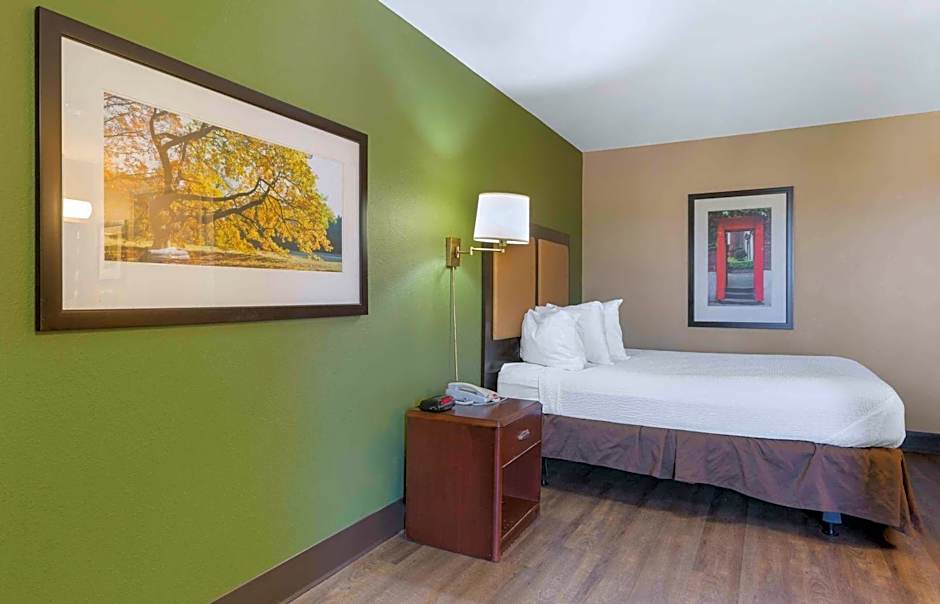 Extended Stay America Suites - Phoenix - Chandler - E. Chandler Blvd.