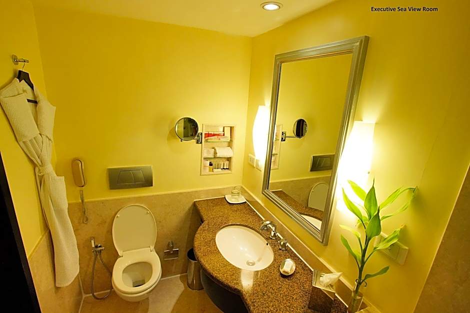 Vivanta Ernakulam, Marine Drive