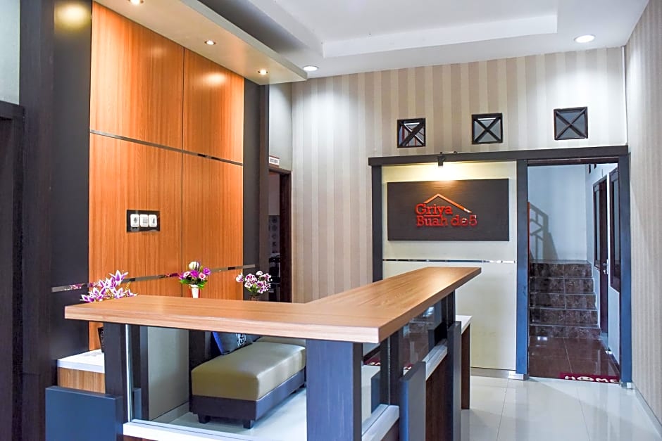 RedDoorz Syariah near Gelora Delta Sidoarjo 2