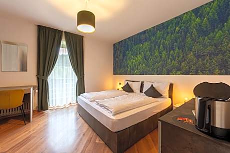 Superior Double or Twin Room with Mountain View