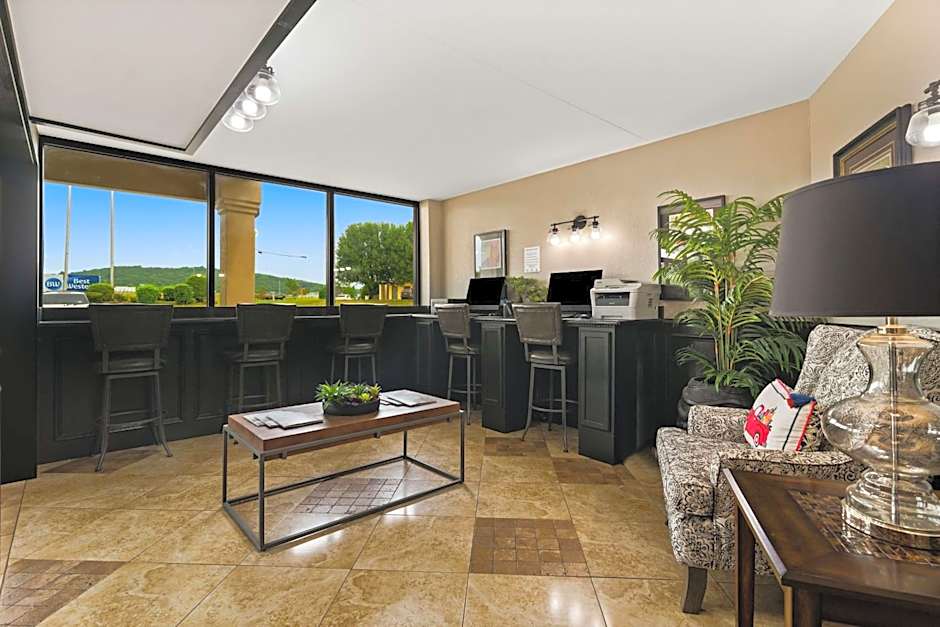 Best Western Windsor Suites