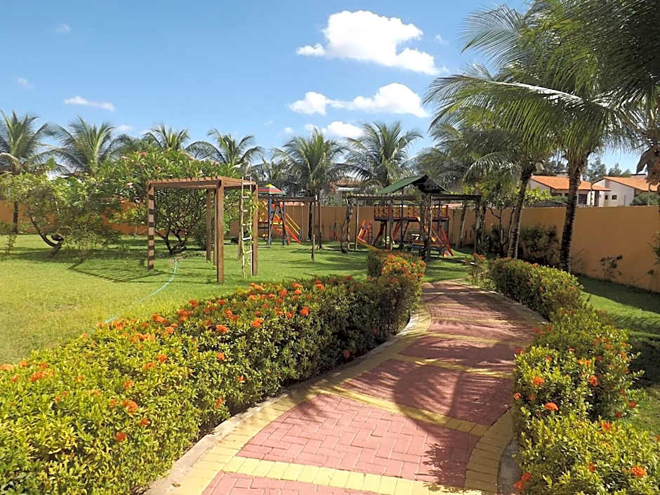 CONDOMÍNIO VILA DO MAR aptos 201C e 211B