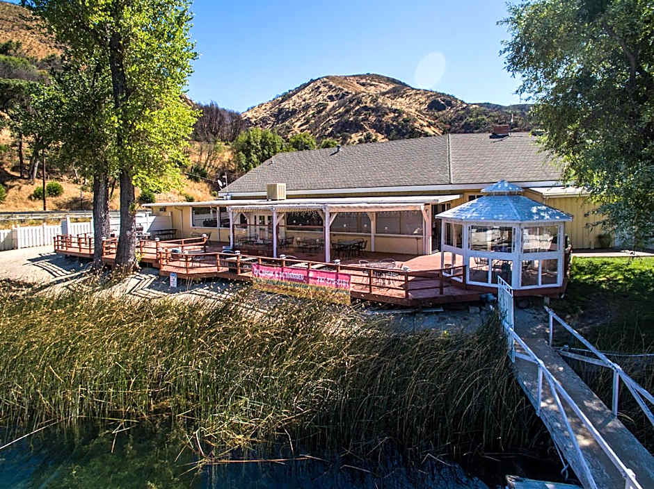 The Lodge at Blue Lakes