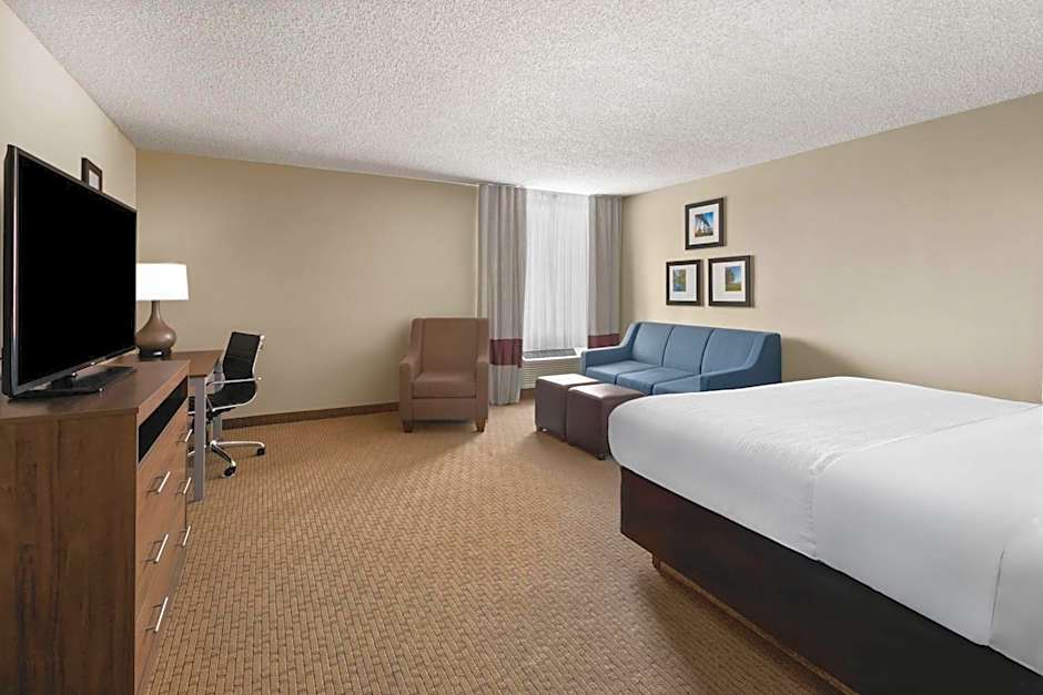Wingate by Wyndham Utica