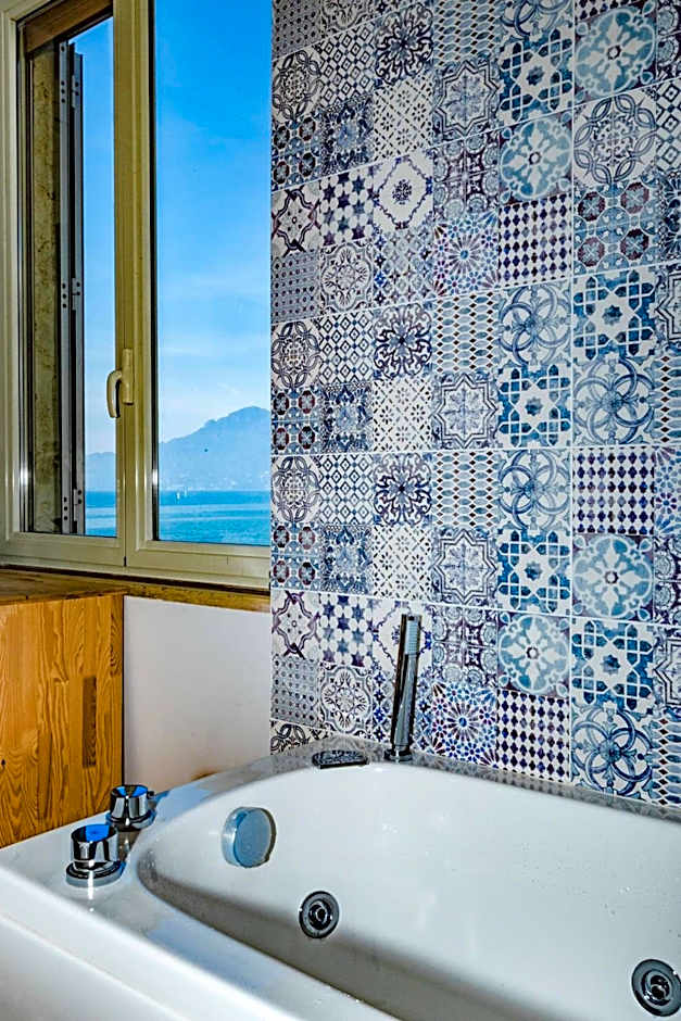On the beach Sea-view&Kitchen In Room