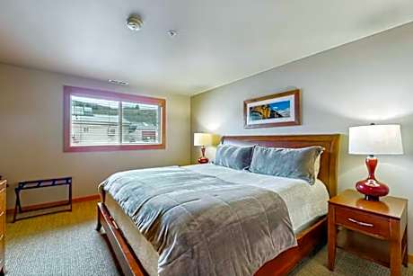 Two-Bedroom Apartment with Terrace