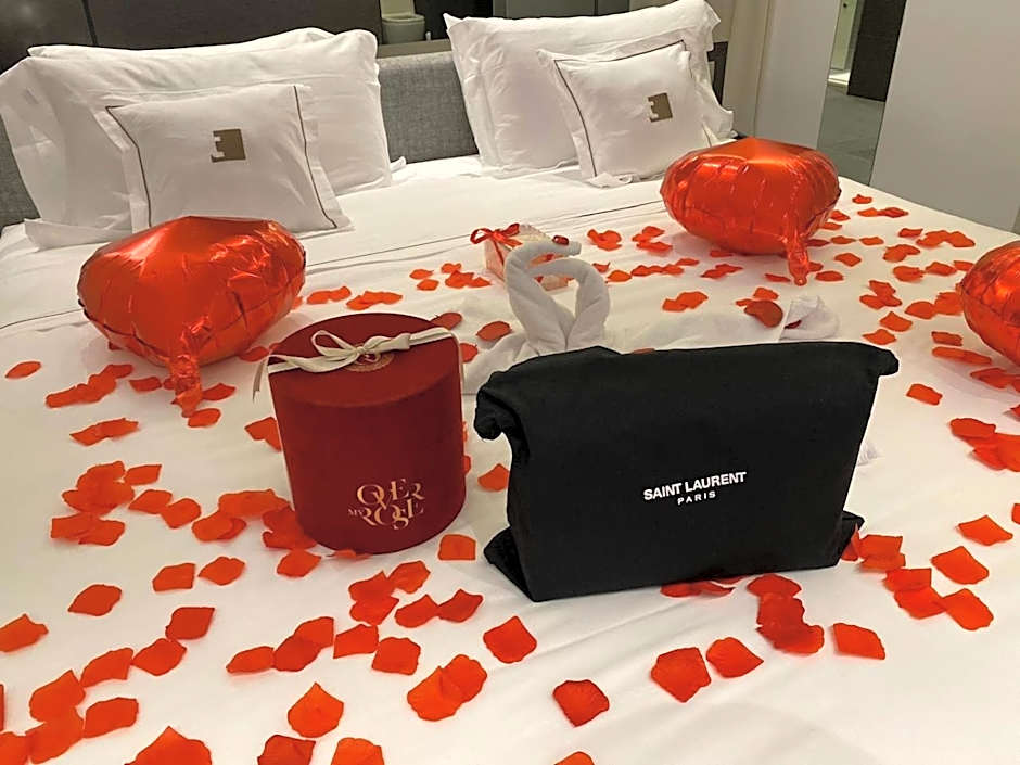 Boutique Hotel Touring