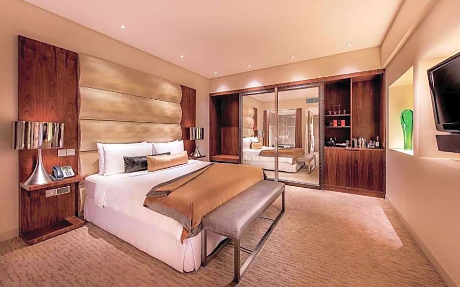 City of Dreams - The Countdown Hotel