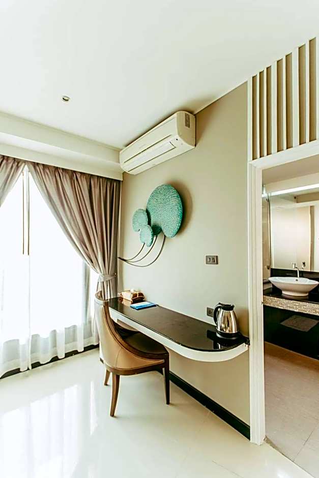 Photo 1 of 3 of Superior Twin Room