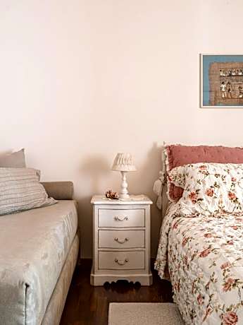 Family Room with Garden View