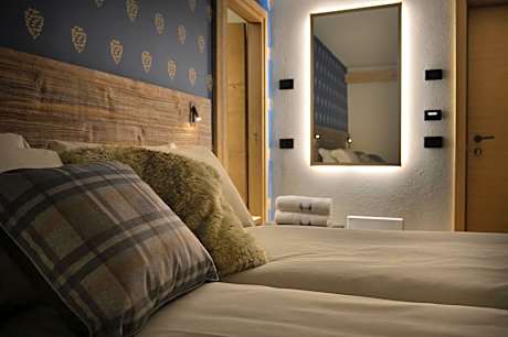 Superior Double or Twin Room with Terrace