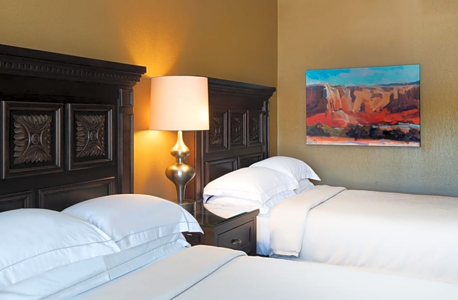 Hilton Santa Fe Historic Plaza