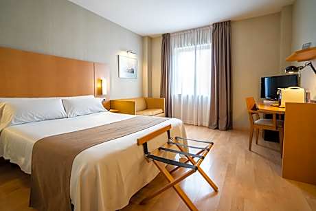 Double Room - Parking Included