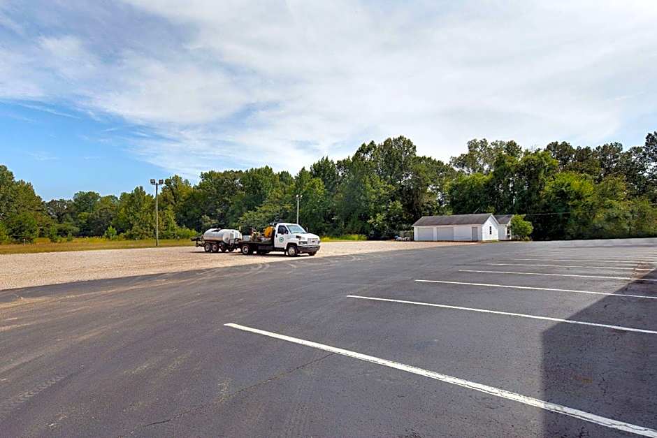 Days Inn by Wyndham Savannah