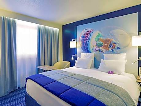 Standard Room with King Size Bed