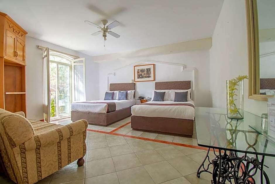 Hotel Casona de los Vitrales