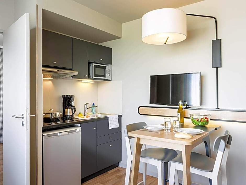 Aparthotel Adagio Access Paris Massy Gare