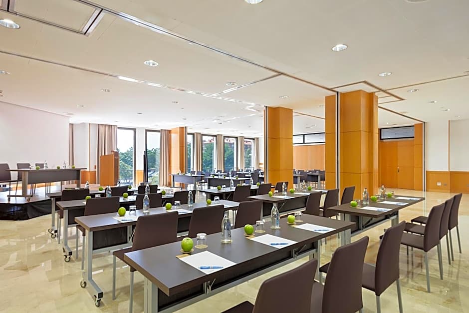 Best Western Premier CMC Girona