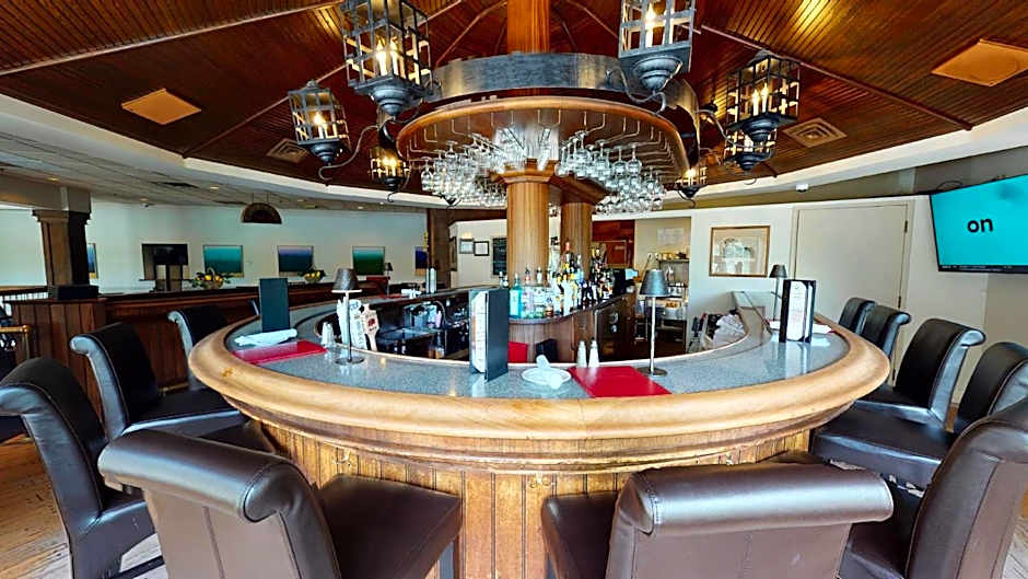 Simsbury Inn