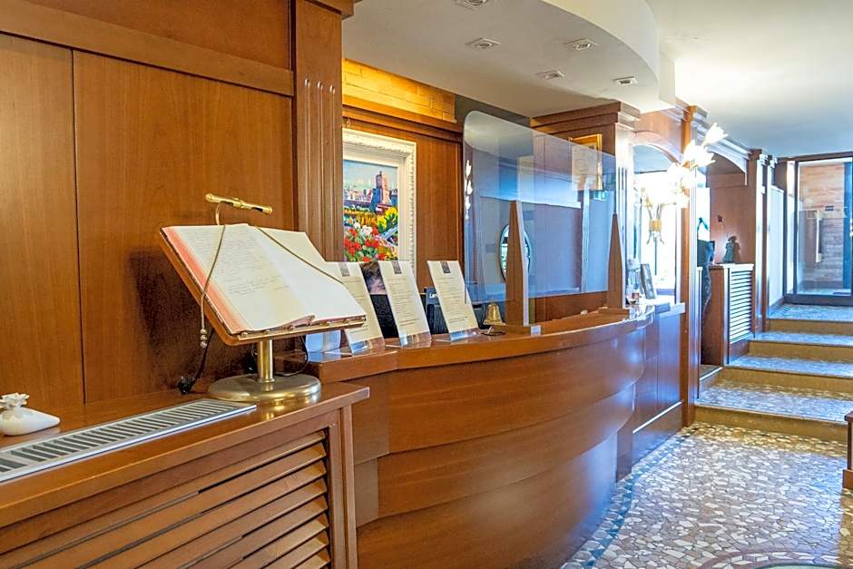 Hotel Santa Lucia