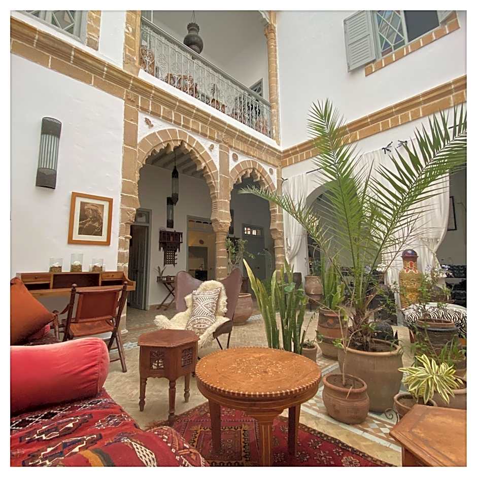 Riad le Consulat - Private Riad, Breakfast included