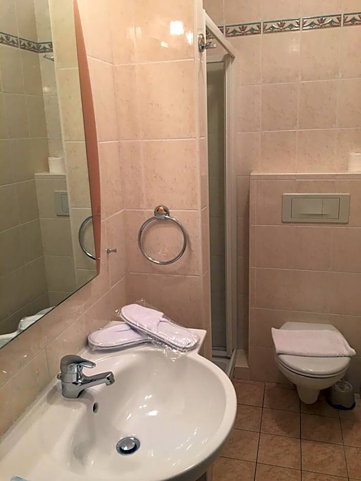 Hôtel & Spa Rodier x Café Bar & Restaurant