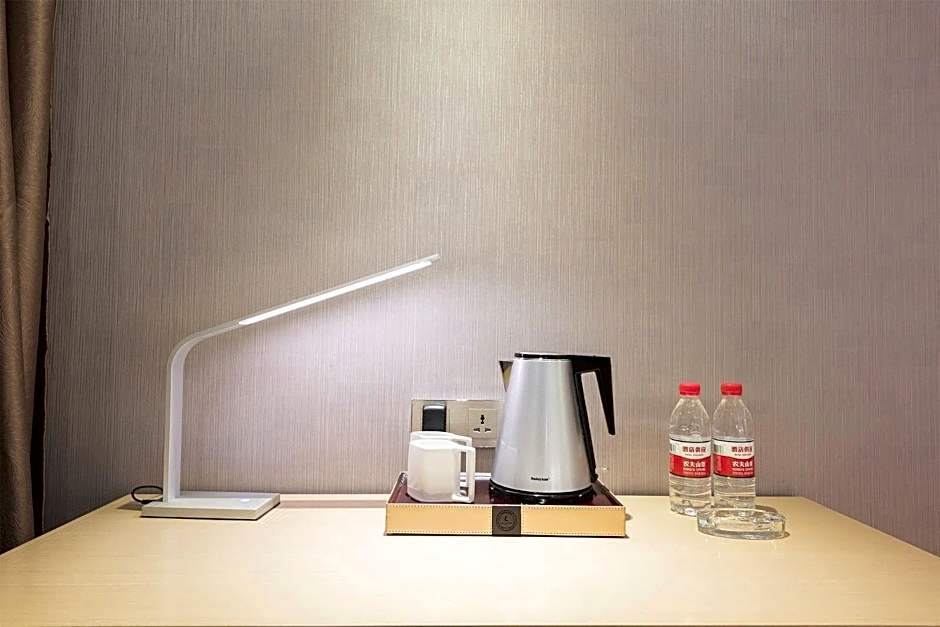 Lavande Hotel Heyuan Avenue Asia's first fountain