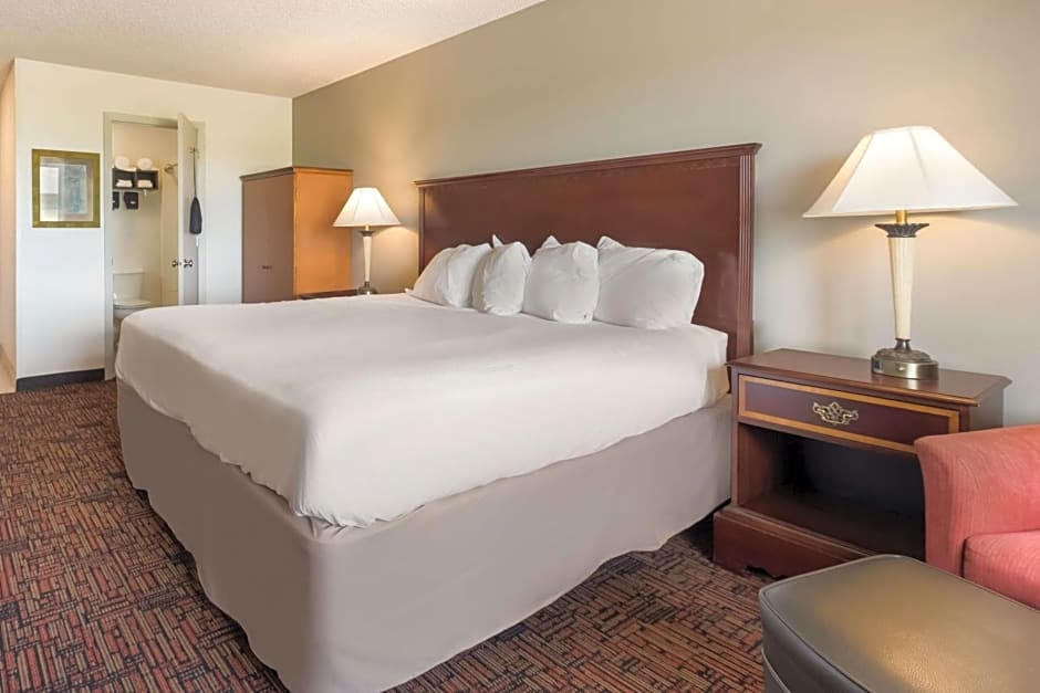 SureStay Hotel by Best Western Thomson