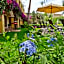 El Encanto Inn & Suites