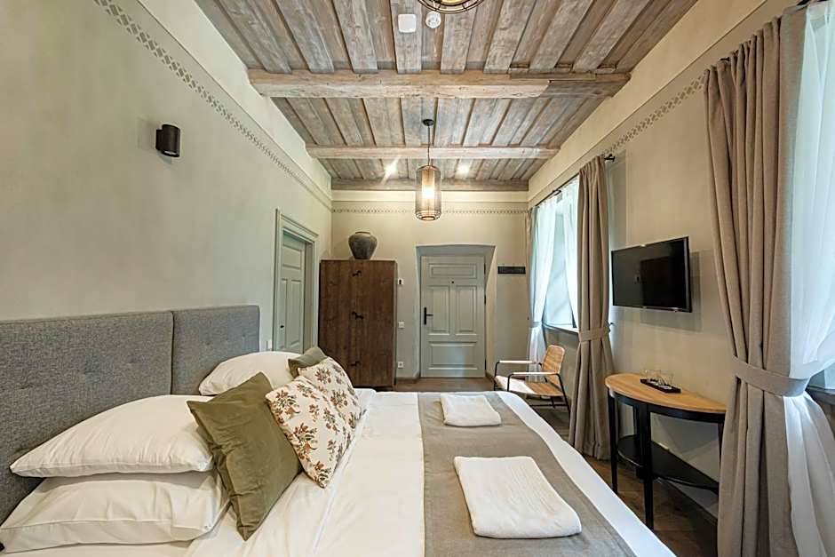 Zyplių Dvaro Oficina Viešbutis