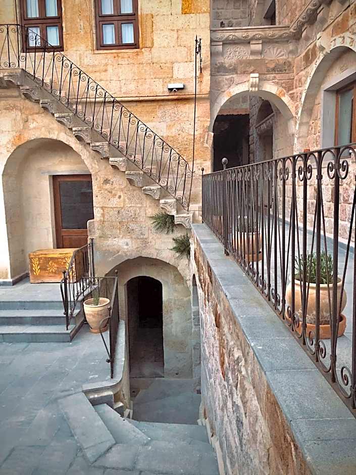 House 1938 Special Cave Hotel