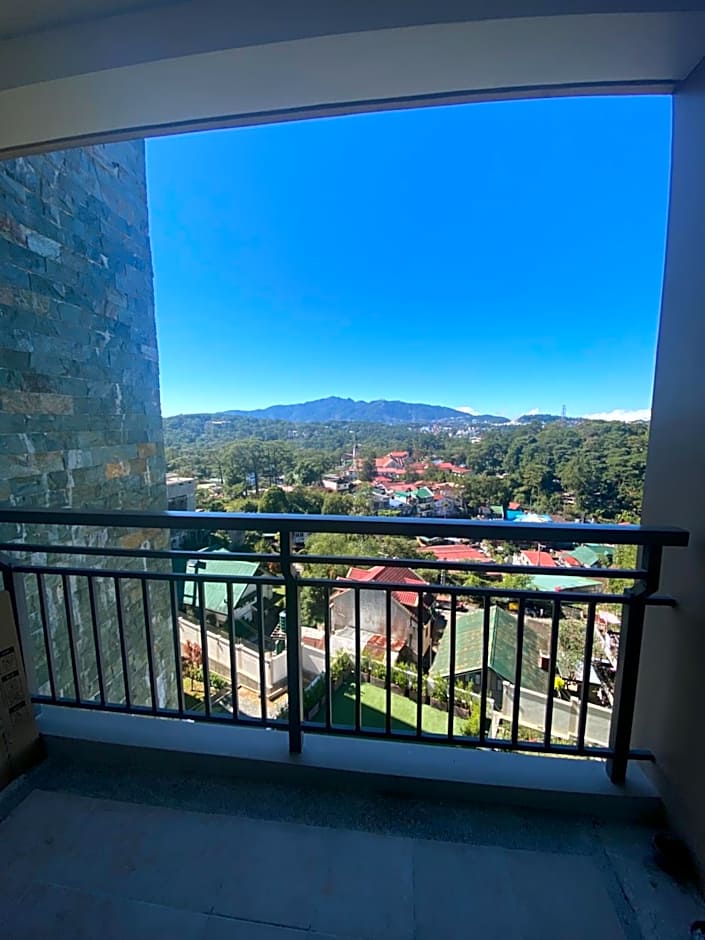 Rosarich Homestay - Bristle Ridge Residences