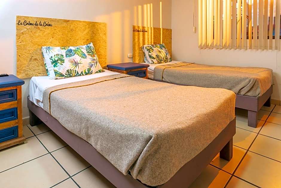 La Créme de la Créme Hostel