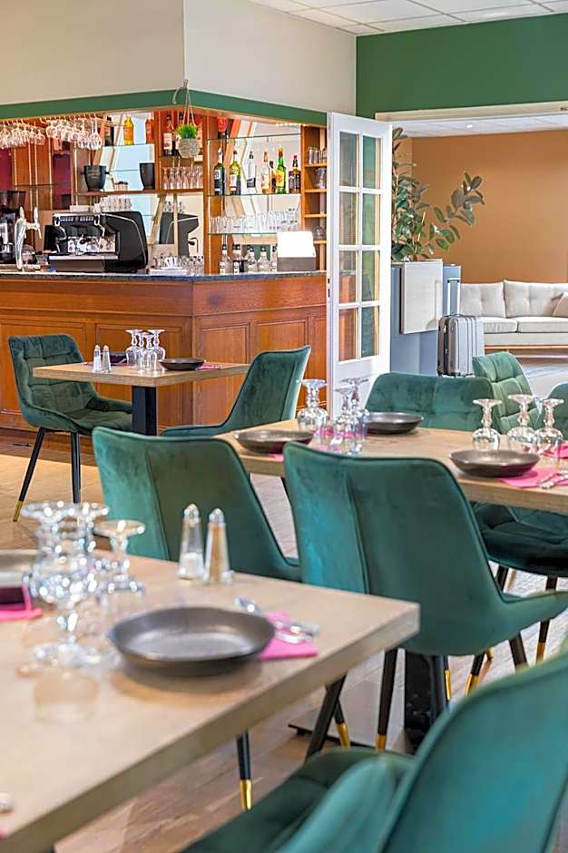 Logis Hôtel Restaurant L'Abri