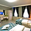 Pelican House Hotel