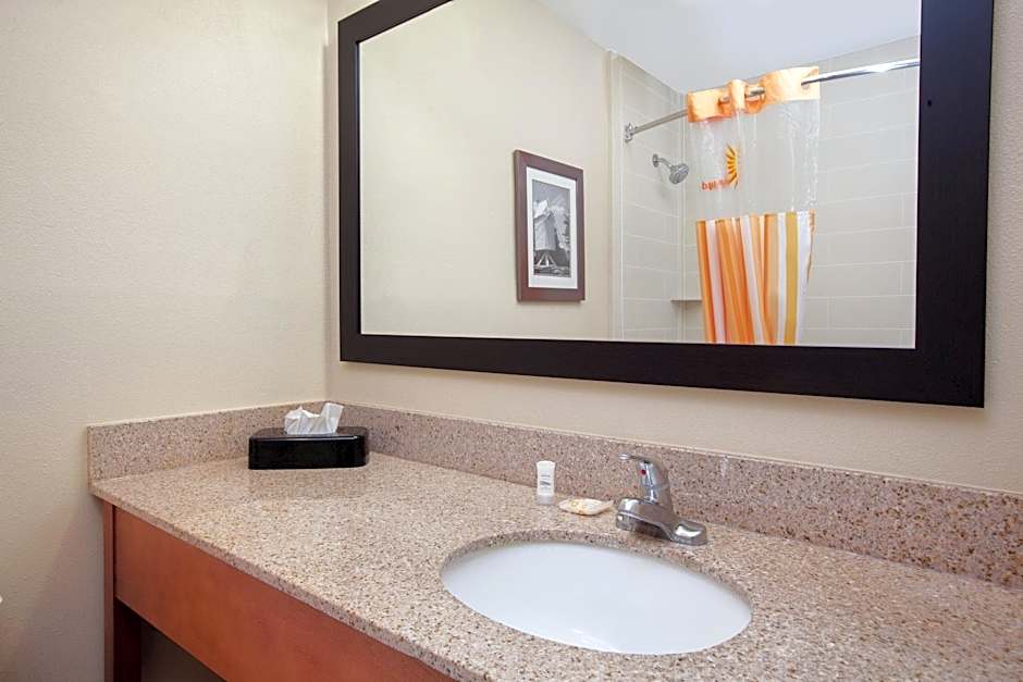 La Quinta Inn & Suites by Wyndham Williamsburg Historic Area