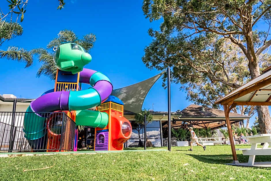 Lakeview Hotel Motel