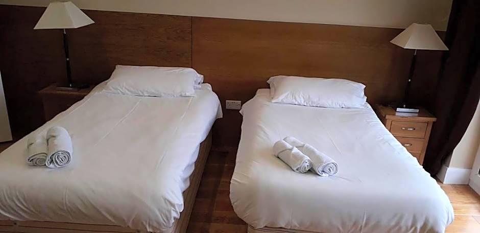 The Bear Inn and Burwash Motel