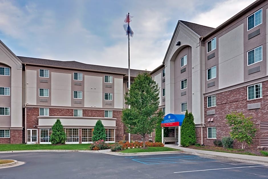Candlewood Suites Indianapolis Northeast, an IHG Hotel