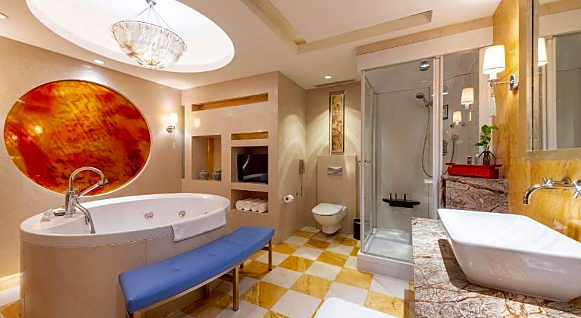 Renaissance by Marriott Suzhou Hotel