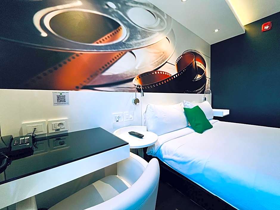 ibis styles Montevideo Biarritz