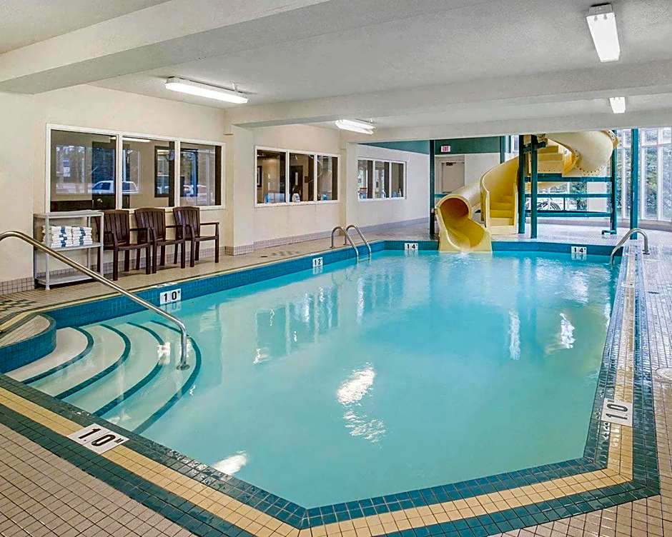 Comfort Inn & Suites Calgary - University