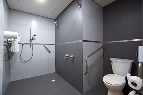 Double Room with Two Double Beds - Disability Access