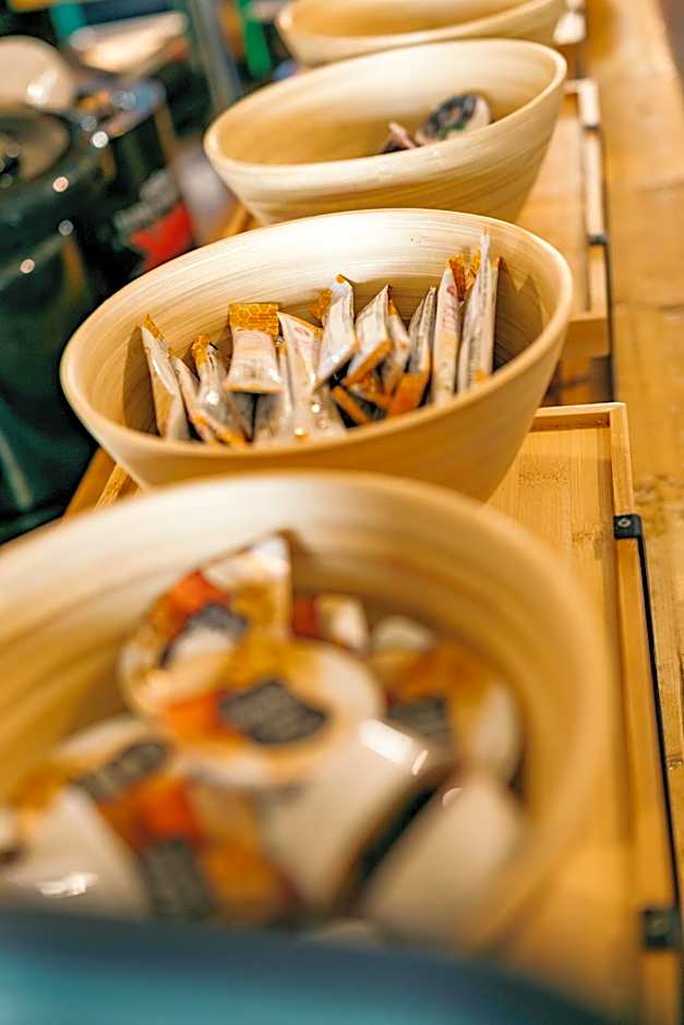 The Flying Pig Beach Hostel Age 18 to 40