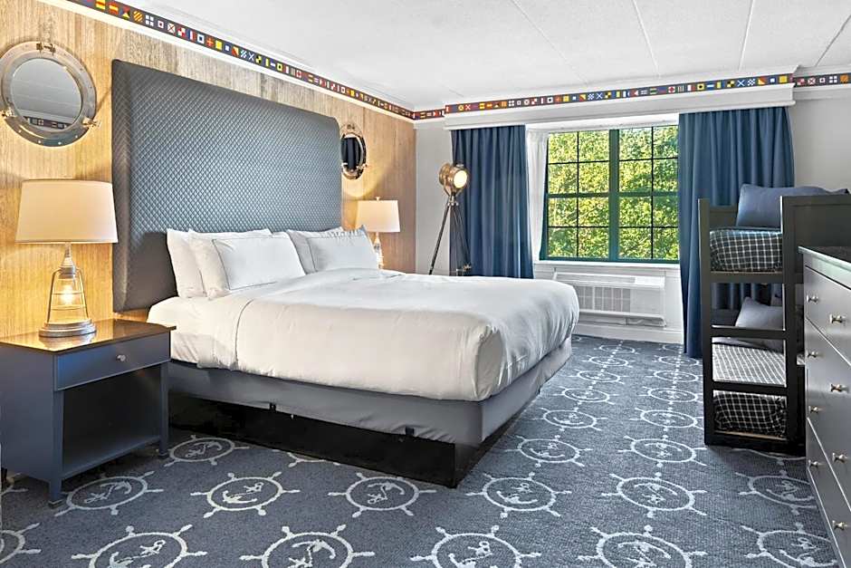 Hilton Mystic