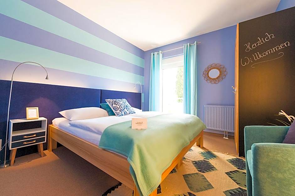 Photo 1 of 9 of Double Room